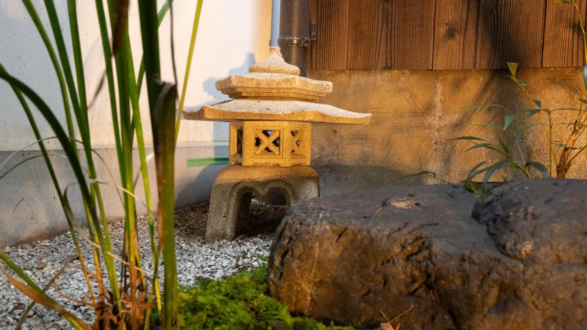 Villa Mokuren Traditional Boutique Townhouse Kyoto Japan